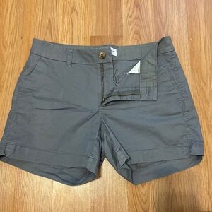 Old Navy Mid-Rise Everyday Short, Gray, Size 8